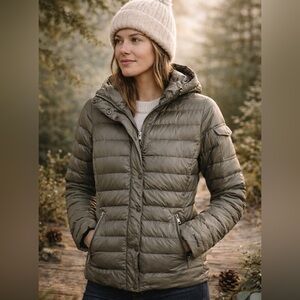 Marmot Women's 700 Fill-Down Marmot Hailey Down Jacket Olive